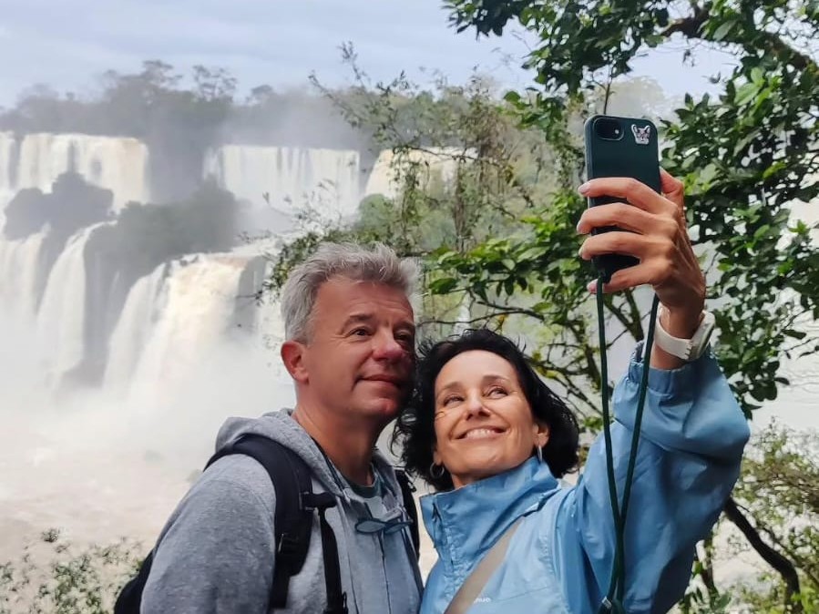 Luiz Javier e sua esposa Maria Luiza nas Cataratas do Iguaçu